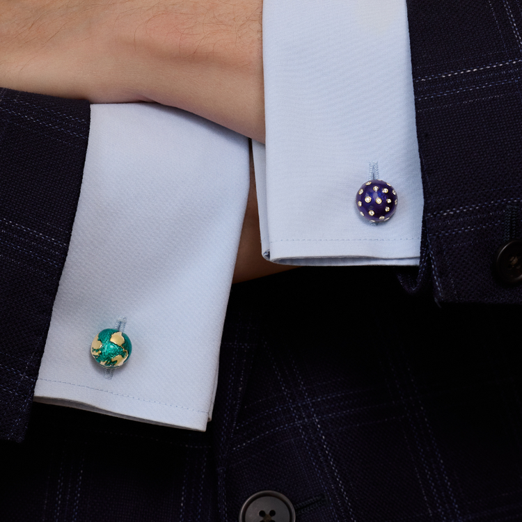 Verdura Night and Day Cufflinks on model