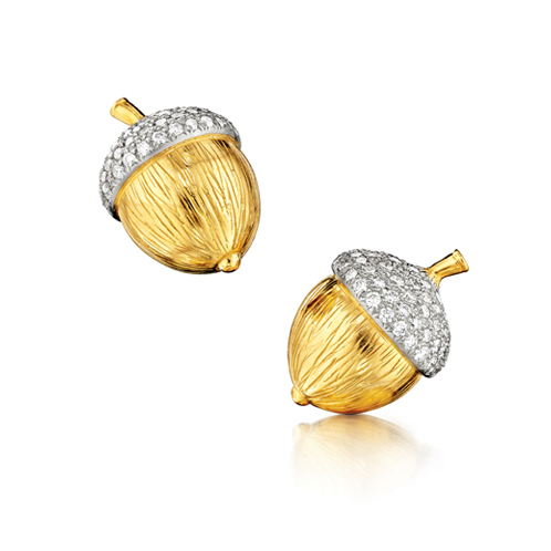 Verdura-Jewelry-Acorn-Earclips in Gold and Diamond
