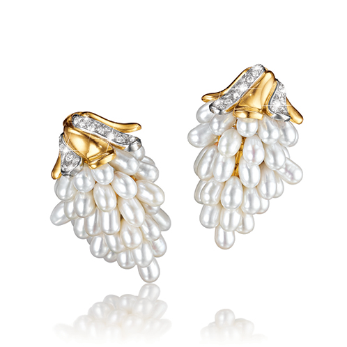 Verdura-Jewelry-Grape-Earclips in Gold-Diamond and Pearl
