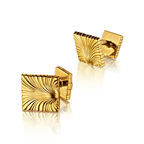 Verdura-Jewelry-Square-Shell-Cufflinks-Gold