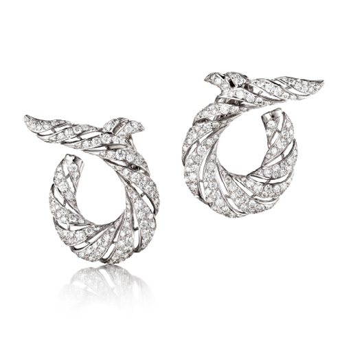 Verdura-Jewelry-Twisted-Horn-Earclips-Diamond-Platinum