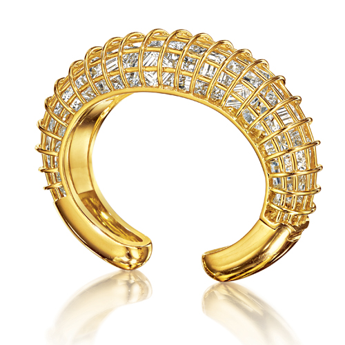 Verdura-Jewelry-Caged-Cuff-Gold-Side-View