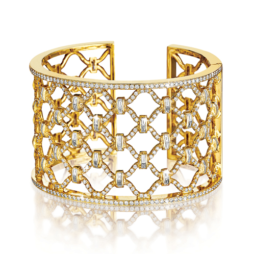 Verdura-Jewelry-Kensington-Cuff-Diamond -Gold