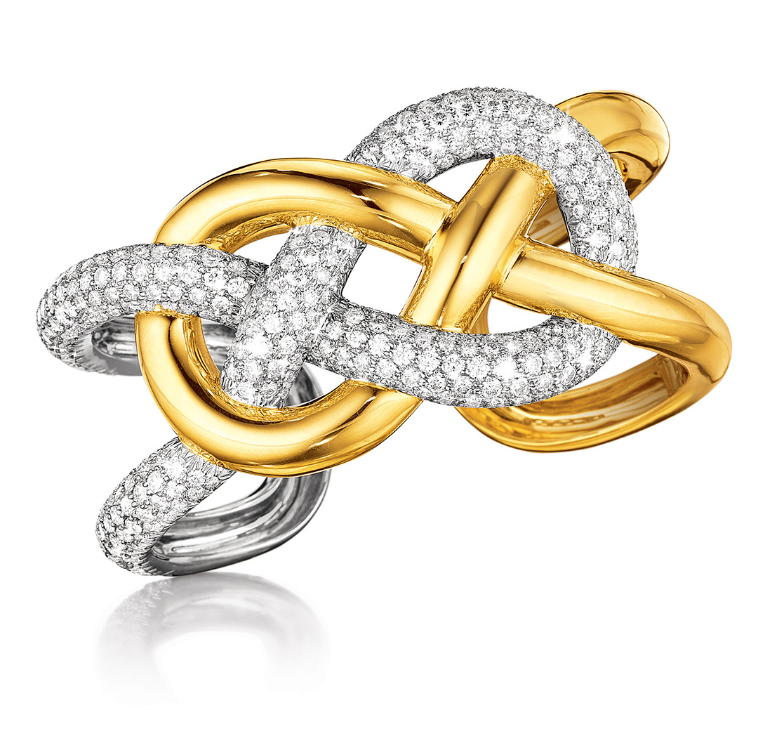 Verdura-Infinity-Knot-Bracelet-Gold-Diamond-2013-hr